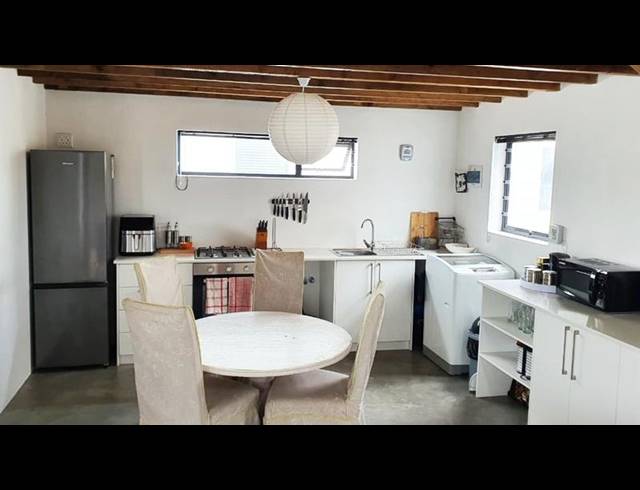 2 BEDROOM HOUSE FOR SALE IN BRITANNIA BAY